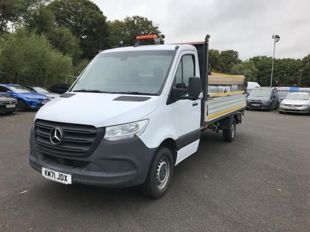 2021 Mercedes-Benz Sprinter 3.5T Progressive Dropside 315CDI RWD  (KM71JDX) Image 2