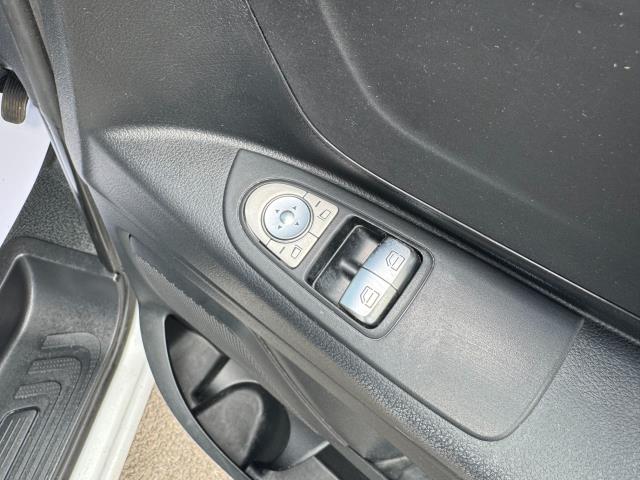 2021 Mercedes-Benz Vito L3 116Cdi Progressive Van 9G-Tronic (KM71LEF) Image 19