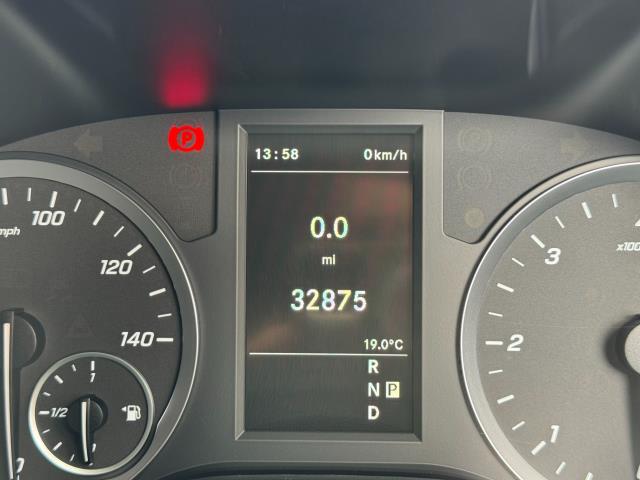 2021 Mercedes-Benz Vito L3 116Cdi Progressive Van 9G-Tronic (KM71LEF) Image 12