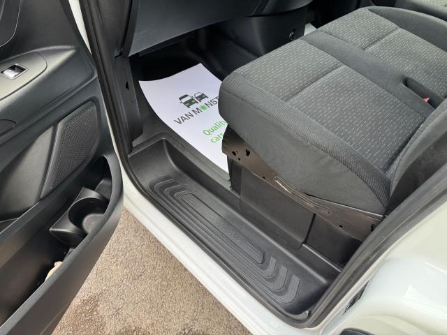 2021 Mercedes-Benz Vito 116 CDI L3 Progressive Van 9G-Tronic (KM71NYP) Image 38