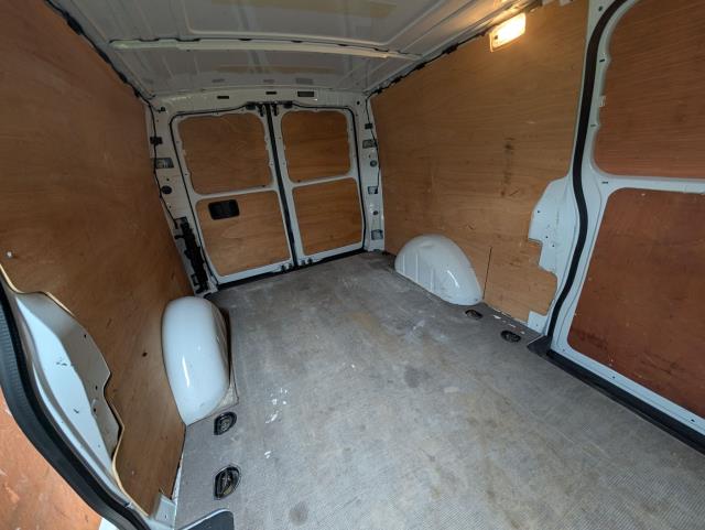 2021 Mercedes-Benz Vito 116Cdi Progressive Van 9G-Tronic (KM71NYT) Image 14