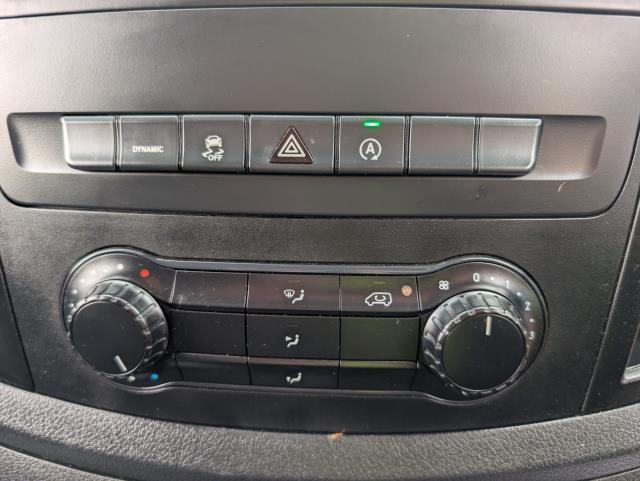 2021 Mercedes-Benz Vito 116Cdi Progressive Van 9G-Tronic (KM71NYT) Image 27