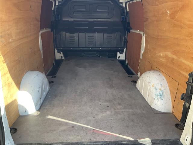 2021 Mercedes-Benz Vito 116Cdi Progressive Van 9G-Tronic (KM71NZC) Image 13