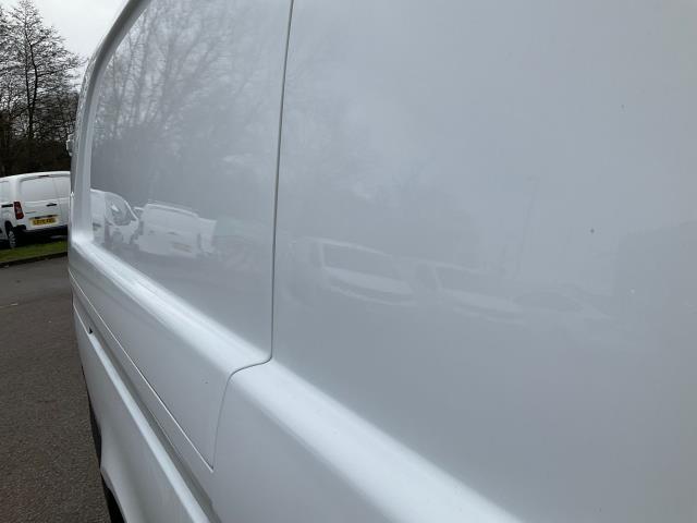 2021 Mercedes-Benz Vito 116Cdi Progressive Van 9G-Tronic (KM71NZP) Image 42