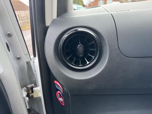 2022 Mercedes-Benz Vito 116 CDI L3 Progressive Van 9G-Tronic (KM71OAN) Image 45