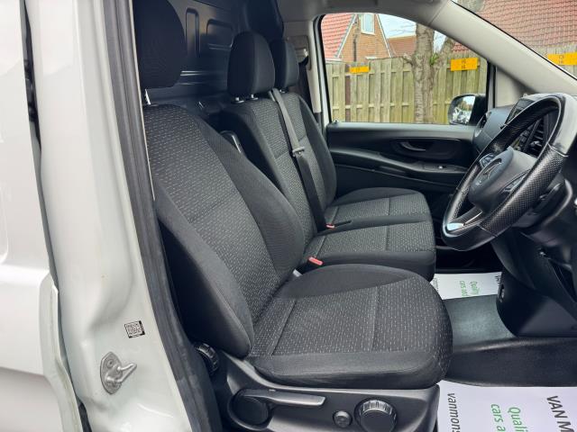 2022 Mercedes-Benz Vito 116 CDI L3 Progressive Van 9G-Tronic (KM71OAN) Image 16