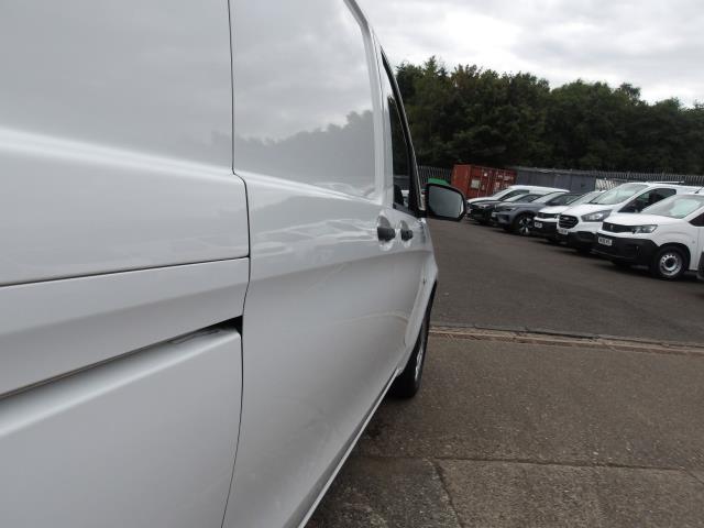 2021 Mercedes-Benz Vito 116Cdi Progressive Van 9G-Tronic (KM71OBO) Image 9