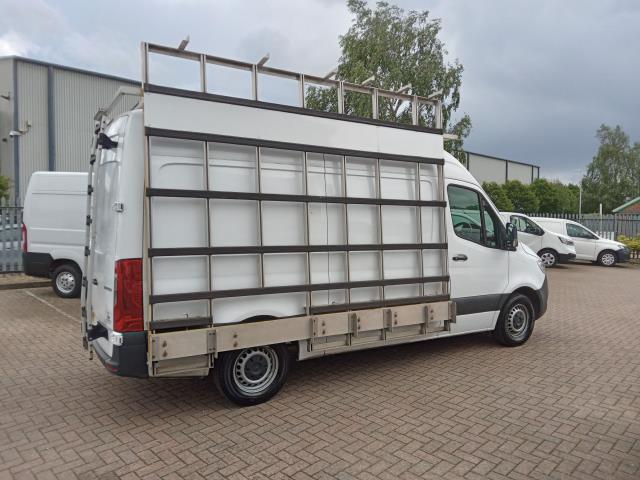 2021 Mercedes-Benz Sprinter 3.5T H2 Progressive Glass (Frail) Carrier Van (KM71OBT) Image 8