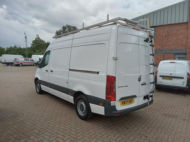 2021 Mercedes-Benz Sprinter 3.5T H2 Progressive Glass (Frail) Carrier Van (KM71OBT) Image 5