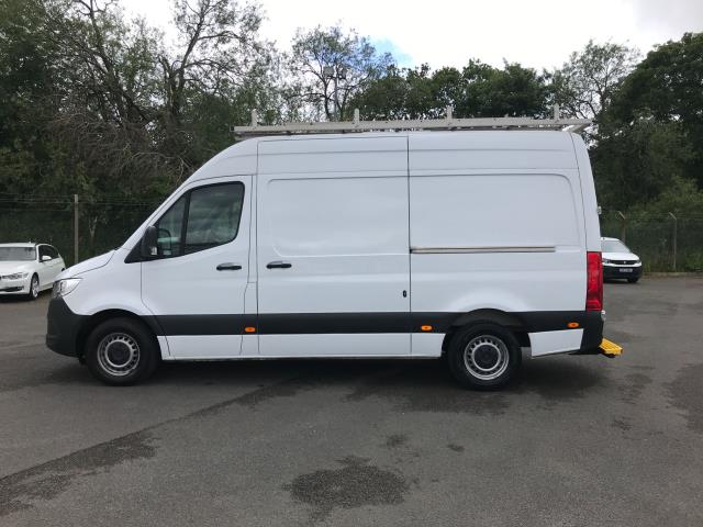 2021 Mercedes-Benz Sprinter 3.5T L2 H2 Progressive Van (KM71OCA) Image 6