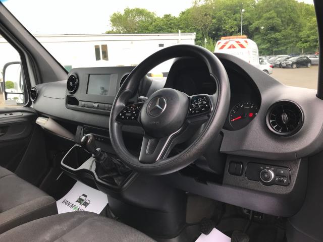 2021 Mercedes-Benz Sprinter 3.5T L2 H2 Progressive Van (KM71OCA) Image 10