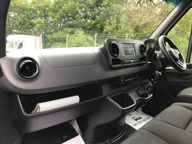 2021 Mercedes-Benz Sprinter 3.5T L2 H2 Progressive Van (KM71OCA) Image 12