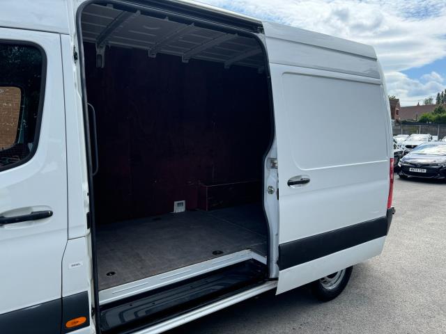 2021 Mercedes-Benz Sprinter 315CDI L2 RWD 3.5T H2 Progressive Van (KM71OCS) Image 41