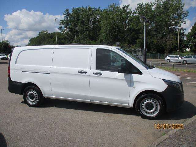 2021 Mercedes-Benz Vito 116Cdi Progressive Van 9G-Tronic (KM71OXZ) Image 3