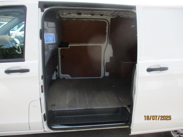 2021 Mercedes-Benz Vito 116Cdi Progressive Van 9G-Tronic (KM71OXZ) Image 32