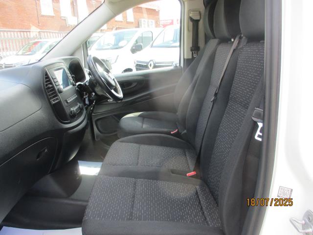 2021 Mercedes-Benz Vito 116Cdi Progressive Van 9G-Tronic (KM71OXZ) Image 31