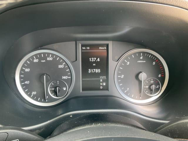 2021 Mercedes-Benz Vito 116Cdi Progressive Van 9G-Tronic (KM71OYJ) Image 21