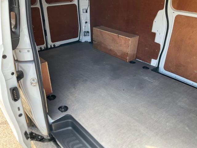 2021 Mercedes-Benz Vito 116Cdi Progressive Van 9G-Tronic (KM71OYJ) Image 17