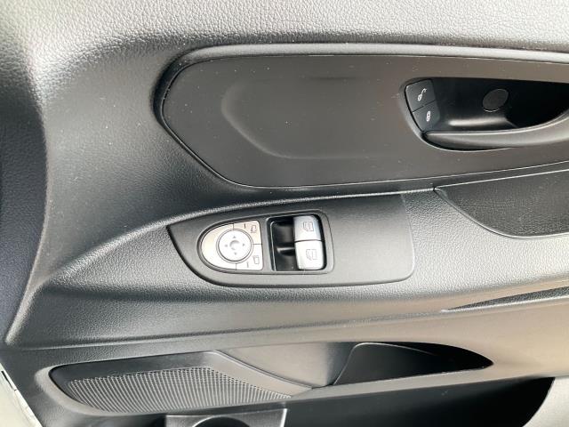 2021 Mercedes-Benz Vito 116Cdi Progressive Van 9G-Tronic (KM71OYJ) Image 37