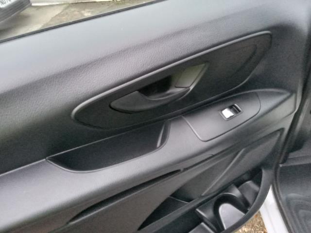 2021 Mercedes-Benz Vito 116Cdi Progressive Van 9G-Tronic (KM71VGU) Image 16