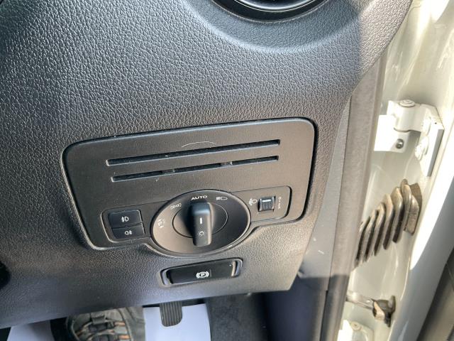 2021 Mercedes-Benz Vito 116Cdi Progressive Van 9G-Tronic (KM71WLK) Image 38