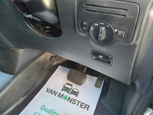 2021 Mercedes-Benz Vito 116Cdi Progressive Van 9G-Tronic (KM71WLV) Image 29