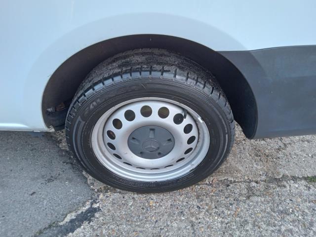 2021 Mercedes-Benz Vito 116Cdi Progressive Van 9G-Tronic (KM71WLV) Image 32