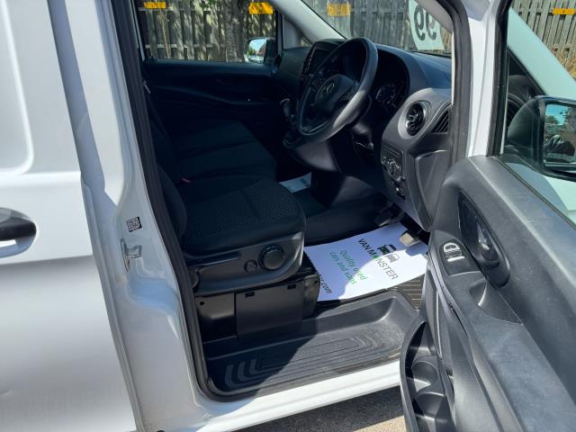 2022 Mercedes-Benz Vito L2 114Cdi Progressive Van (KM72BKX) Image 13