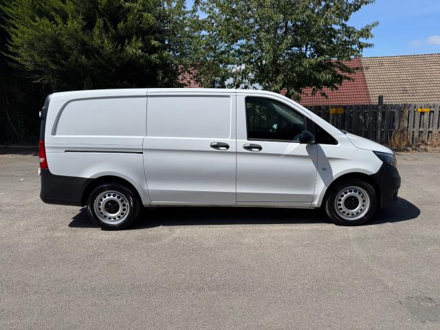 2022 Mercedes-Benz Vito L2 114Cdi Progressive Van (KM72BKX) Image 10