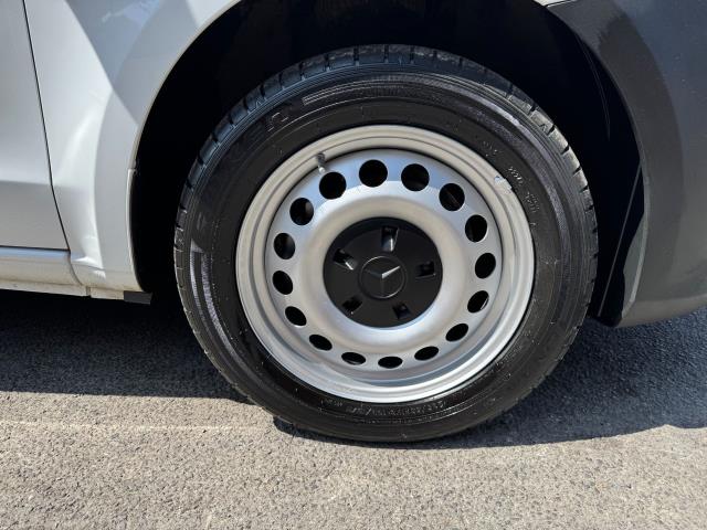 2022 Mercedes-Benz Vito L2 114Cdi Progressive Van (KM72BKX) Image 61