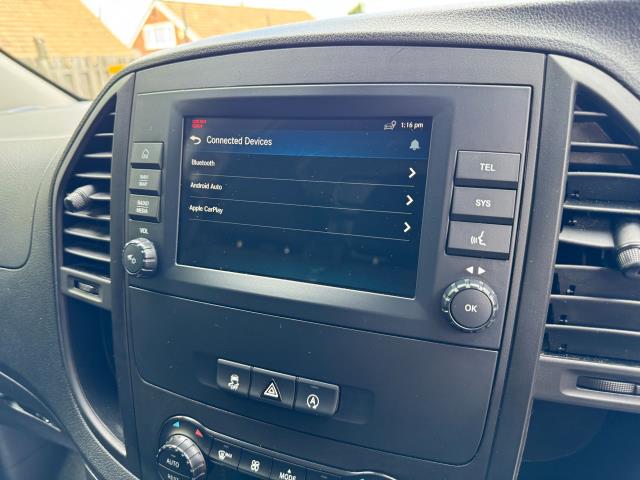 2022 Mercedes-Benz Vito 114 CDI L2 Progressive Van (KM72TEV) Image 32