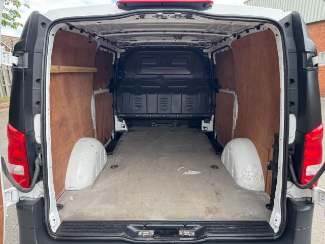 2022 Mercedes-Benz Vito 114 CDI L2 Progressive Van (KM72TEV) Image 57