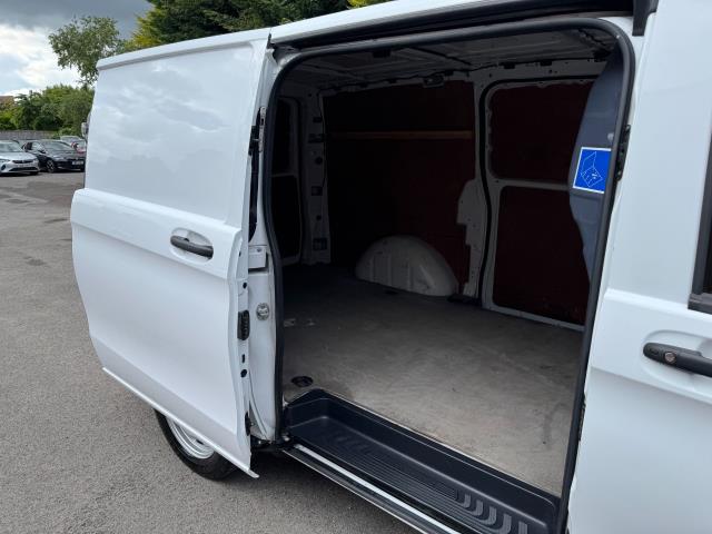 2022 Mercedes-Benz Vito 114 CDI L2 Progressive Van (KM72TEV) Image 54