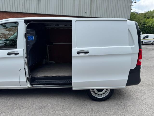 2022 Mercedes-Benz Vito 114 CDI L2 Progressive Van (KM72TEV) Image 52