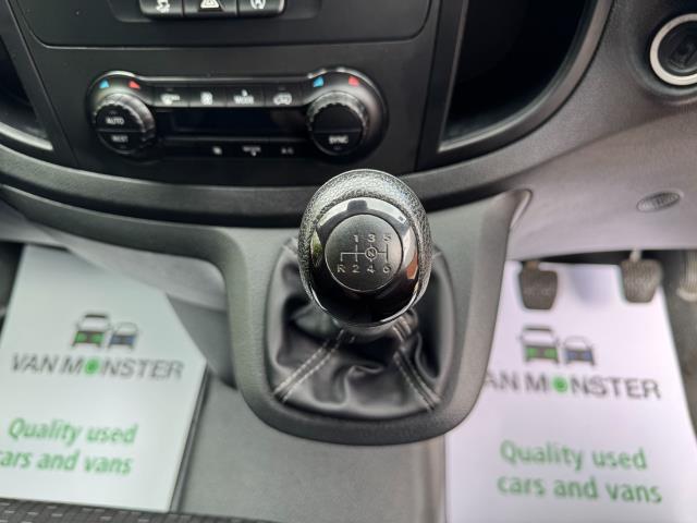 2022 Mercedes-Benz Vito 114 CDI L2 Progressive Van (KM72TEV) Image 39