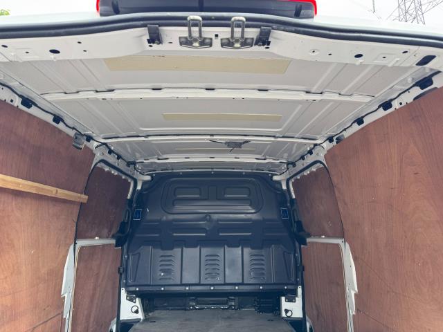 2022 Mercedes-Benz Vito 114 CDI L2 Progressive Van (KM72TEV) Image 62