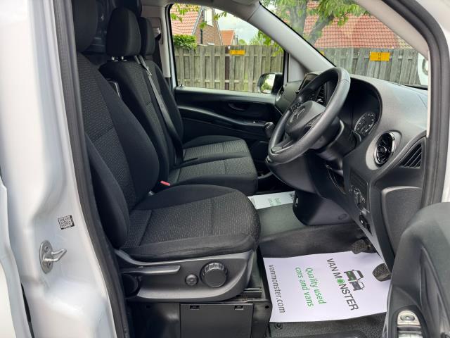 2022 Mercedes-Benz Vito 114 CDI L2 Progressive Van (KM72TEV) Image 15