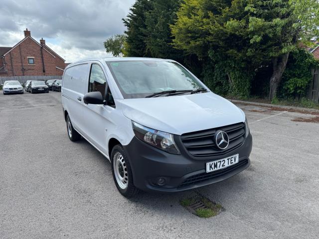 2022 Mercedes-Benz Vito 114 CDI L2 Progressive Van (KM72TEV) Image 2