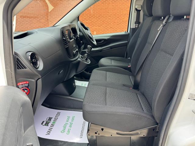 2022 Mercedes-Benz Vito 114 CDI L2 Progressive Van (KM72TEV) Image 42