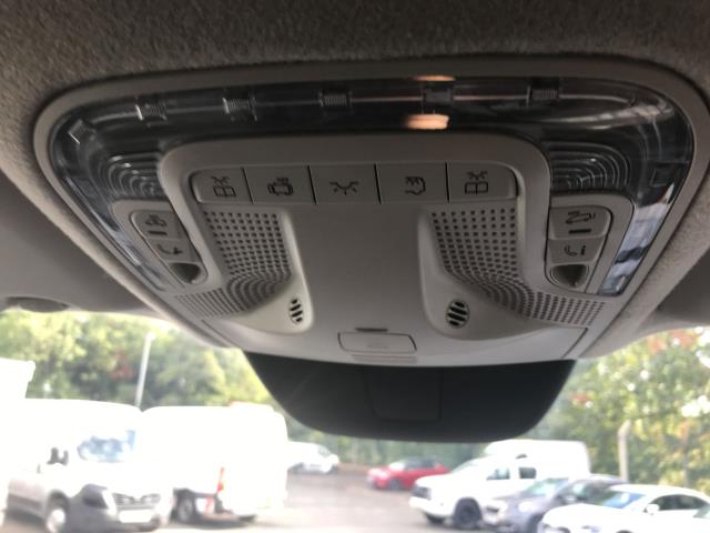 2022 Mercedes-Benz Vito 114Cdi Progressive Van (KM72TFJ) Image 33