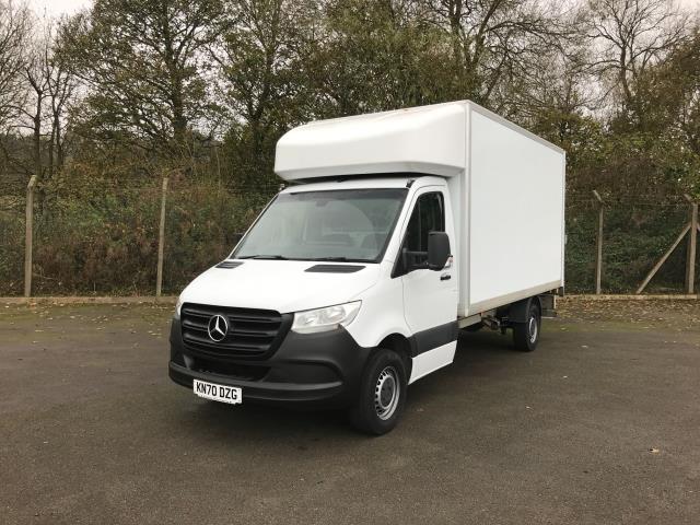 2020 Mercedes-Benz Sprinter 3.5T SPRINTER LUTON 316CDI RWD EURO 6 (KN70DZG) Image 9