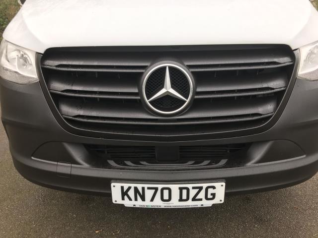 2020 Mercedes-Benz Sprinter 3.5T SPRINTER LUTON 316CDI RWD EURO 6 (KN70DZG) Image 20