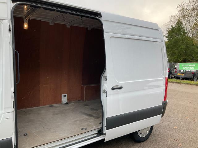 2020 Mercedes-Benz Sprinter 314 CDI L2 H2 (KN70ZKX) Image 8