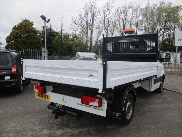 2022 Mercedes-Benz Sprinter 3.5T Progressive Tipper (KN71UFT) Image 4