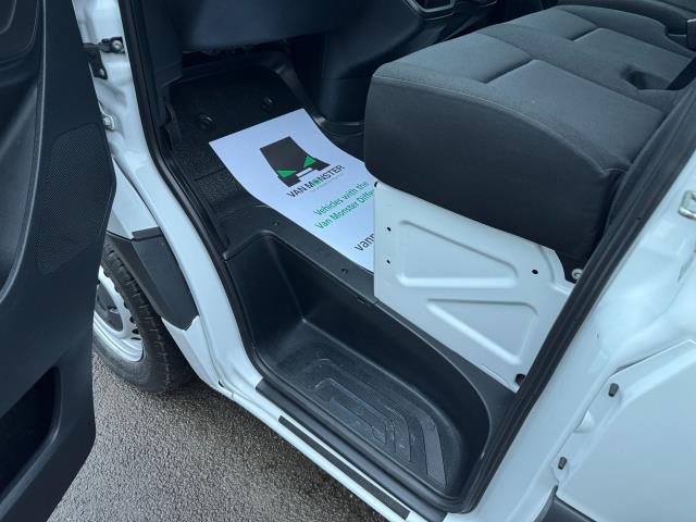 2022 Mercedes-Benz Sprinter 3.5T Progressive Tipper (KN71UFT) Image 37