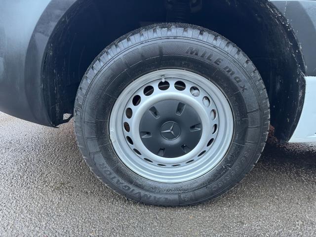 2022 Mercedes-Benz Sprinter 3.5T Progressive Tipper (KN71UFT) Image 50