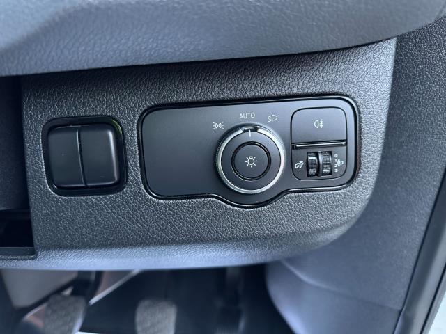 2022 Mercedes-Benz Sprinter 3.5T Progressive Tipper (KN71UFT) Image 26