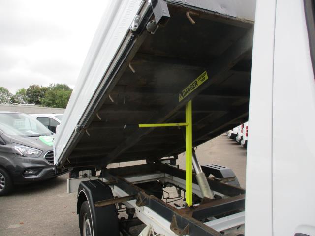 2022 Mercedes-Benz Sprinter 3.5T Progressive Tipper (KN71UFT) Image 35