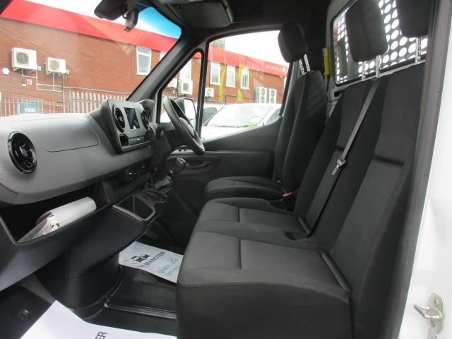 2022 Mercedes-Benz Sprinter 3.5T Progressive Tipper (KN71UFT) Image 27