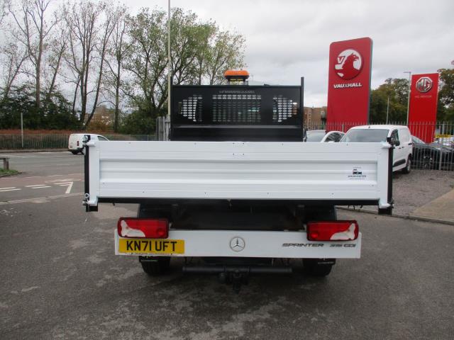 2022 Mercedes-Benz Sprinter 3.5T Progressive Tipper (KN71UFT) Image 6